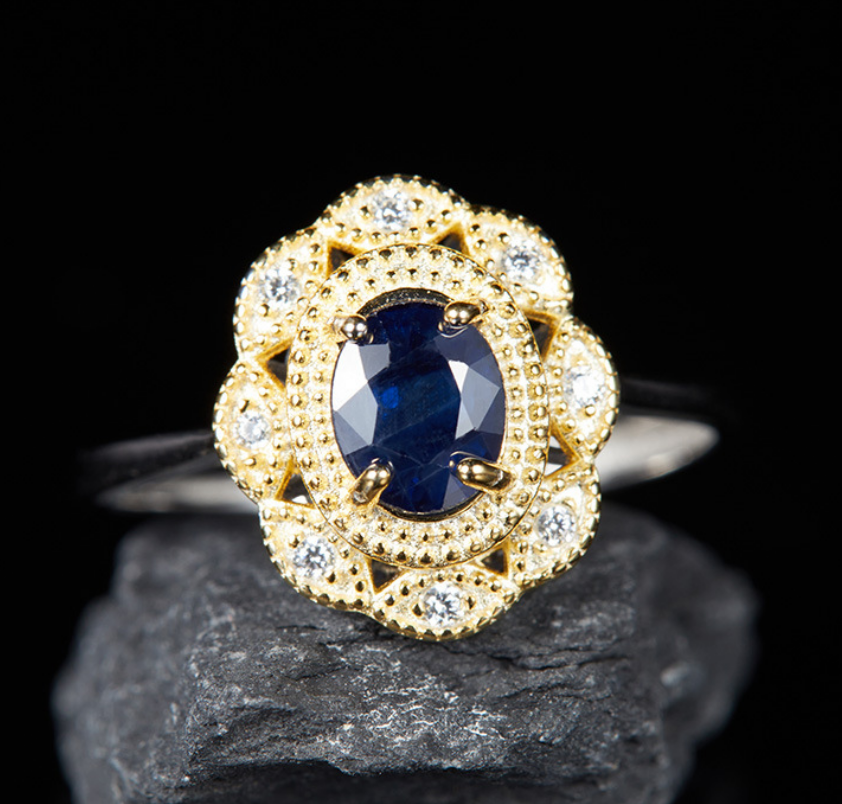 Natural Sapphire Ring in S925 Sterling Silver