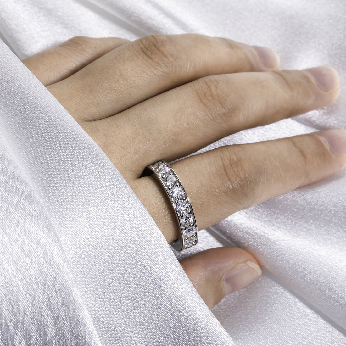 Moissanite Women's Ring in S925 Sterling Silver